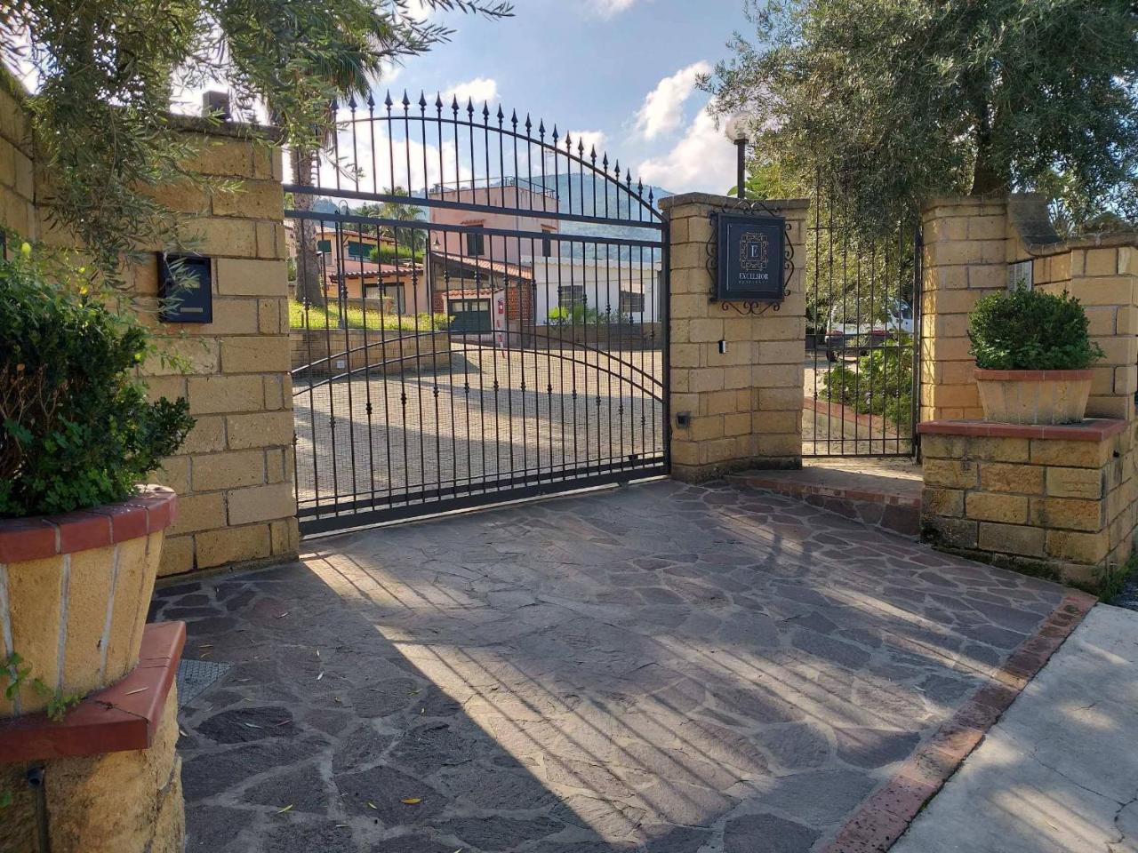 Excelsior Residence Чефалу Екстериор снимка